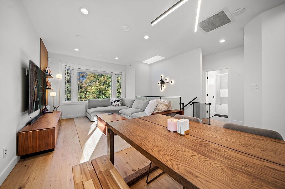 1170 E 18th Avenue Vancouver, BC - 5