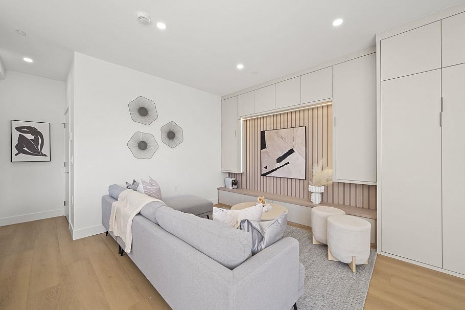 1 3623 Triumph Street Vancouver, BC - 15