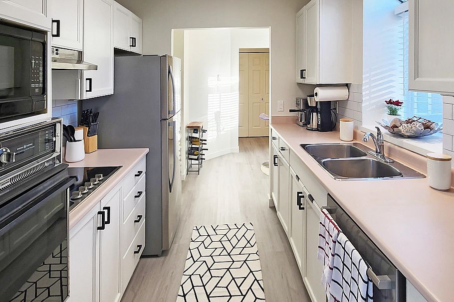 402 8772 SW Marine Drive Vancouver, BC - 8