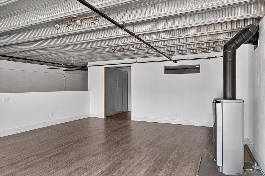 530 Vernon Drive Vancouver, BC - 10