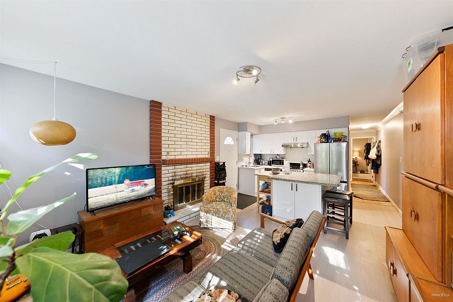 195 W 17th Avenue Vancouver, BC - 12