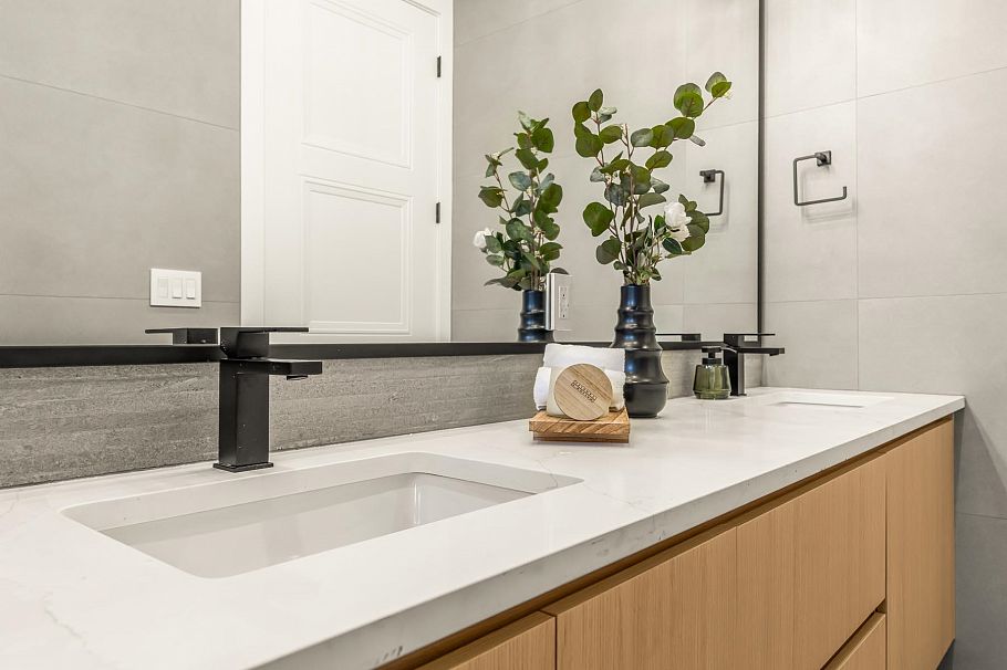 2 2686 Mcgill Street Vancouver, BC - 22