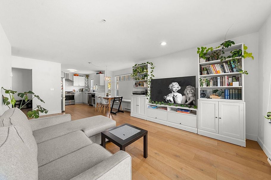 207 183 W 23rd Street North Vancouver, BC - 2