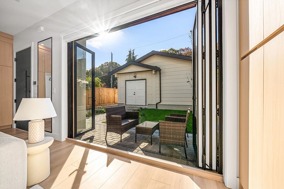 2 2686 Mcgill Street Vancouver, BC - 15