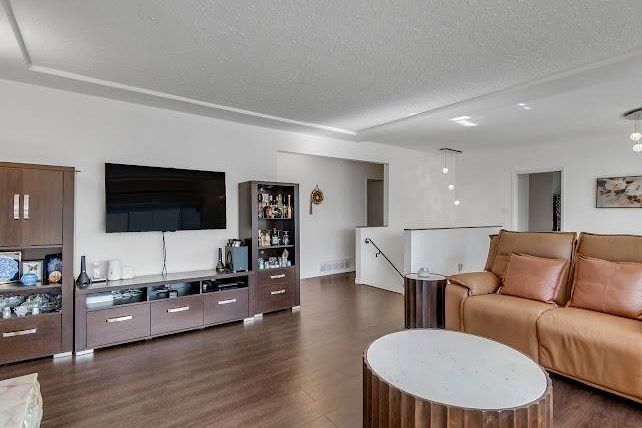 938 E 29th Street North Vancouver, BC - 9