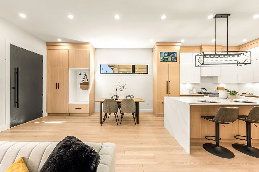 1 2686 Mcgill Street Vancouver, BC - 9