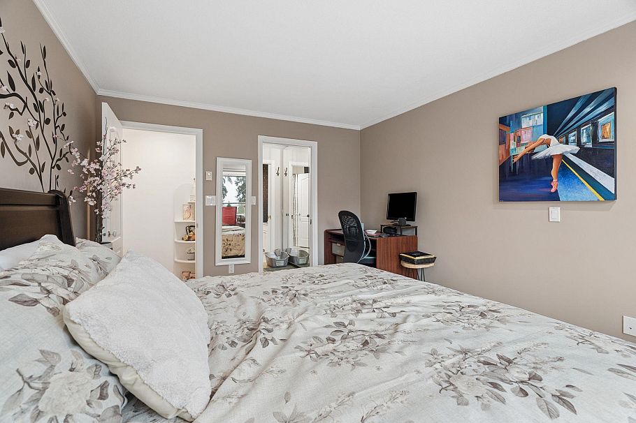 602 1500 Ostler Court North Vancouver, BC - 23