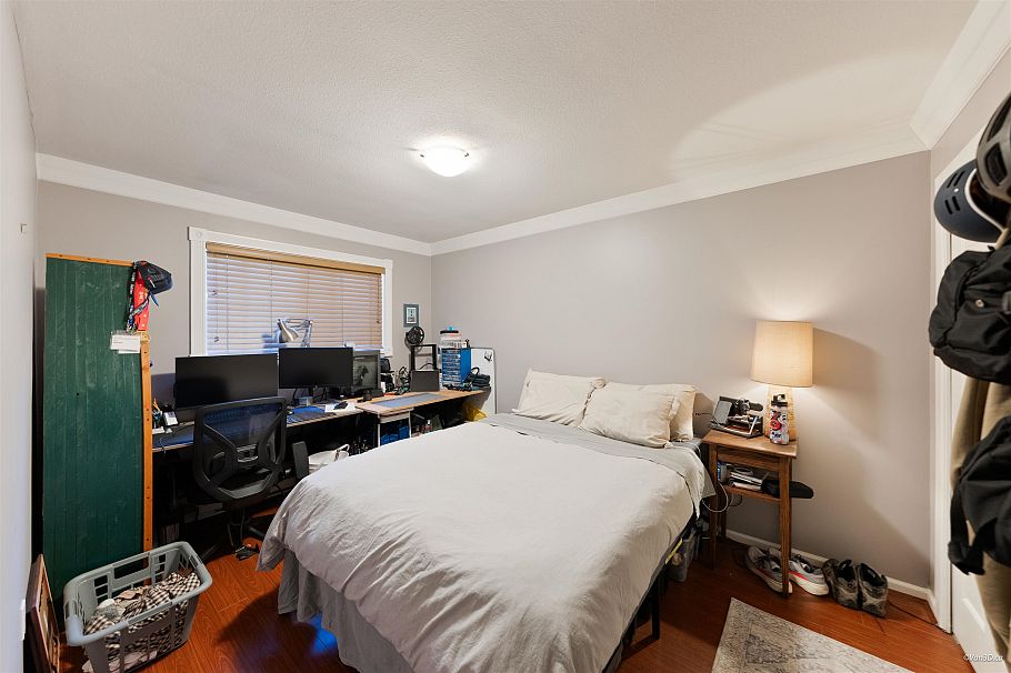 195 W 17th Avenue Vancouver, BC - 15
