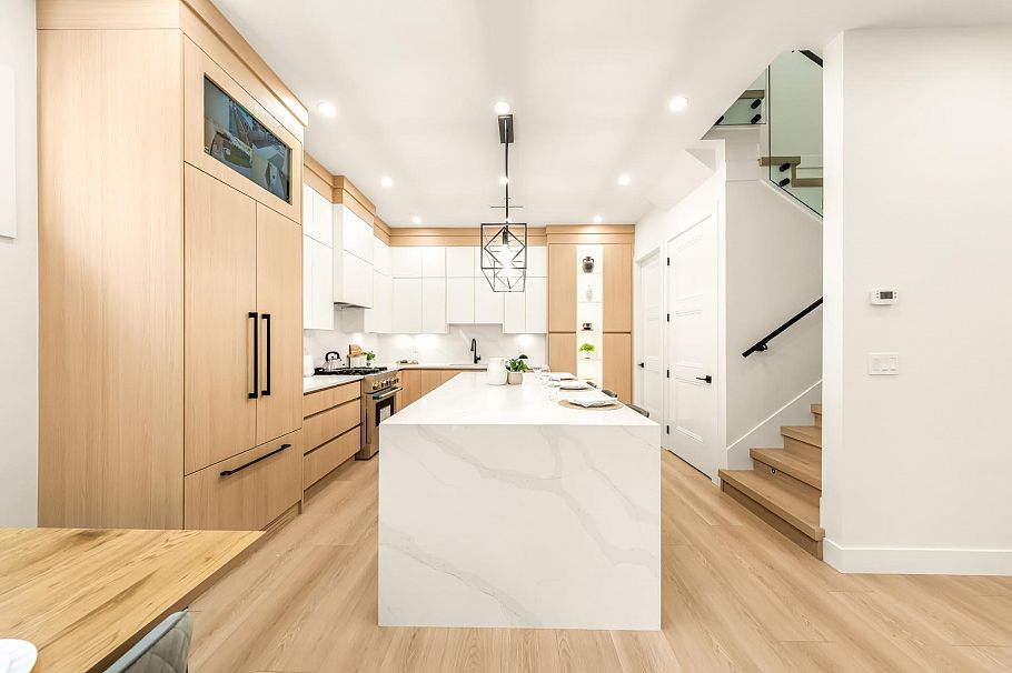 1 2686 Mcgill Street Vancouver, BC - 26