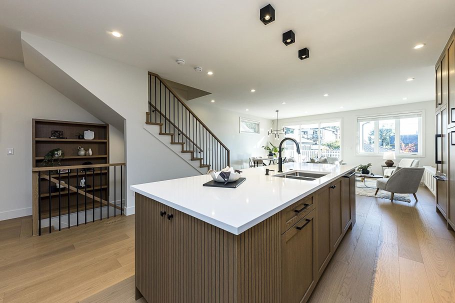 357 E 22nd Street North Vancouver, BC - 8