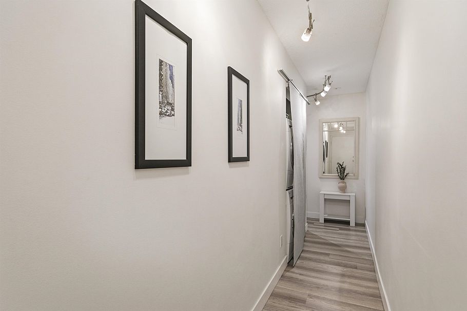 203 270 W 3rd Street North Vancouver, BC - 27