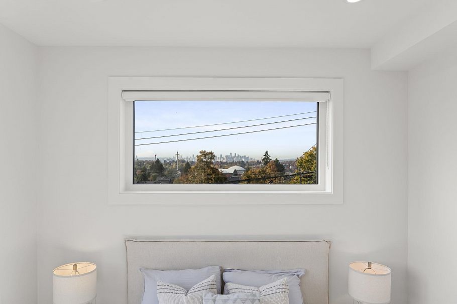 1 3623 Triumph Street Vancouver, BC - 24