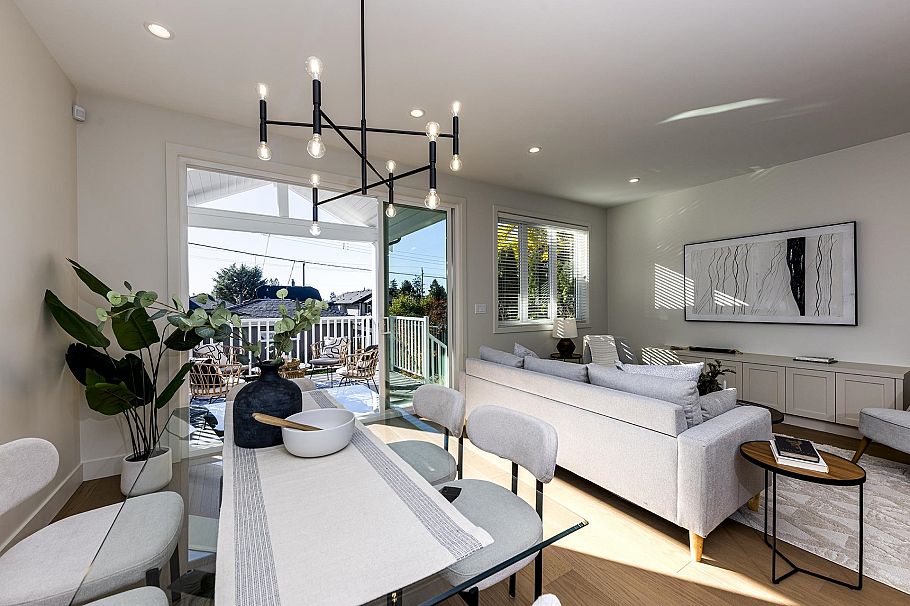 357 E 22nd Street North Vancouver, BC - 18