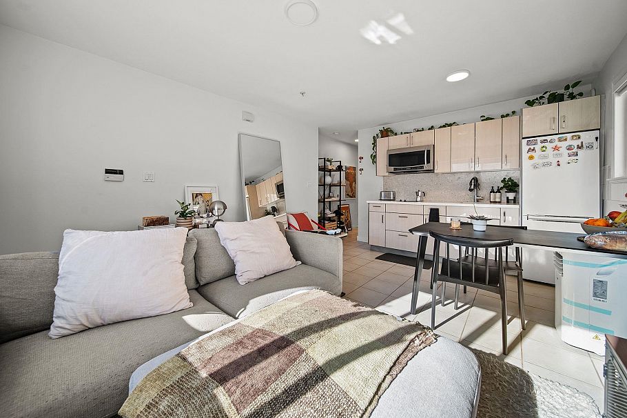 1170 E 18th Avenue Vancouver, BC - 23
