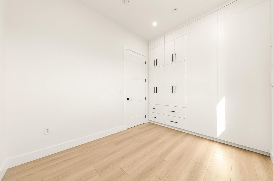 1 2686 Mcgill Street Vancouver, BC - 15