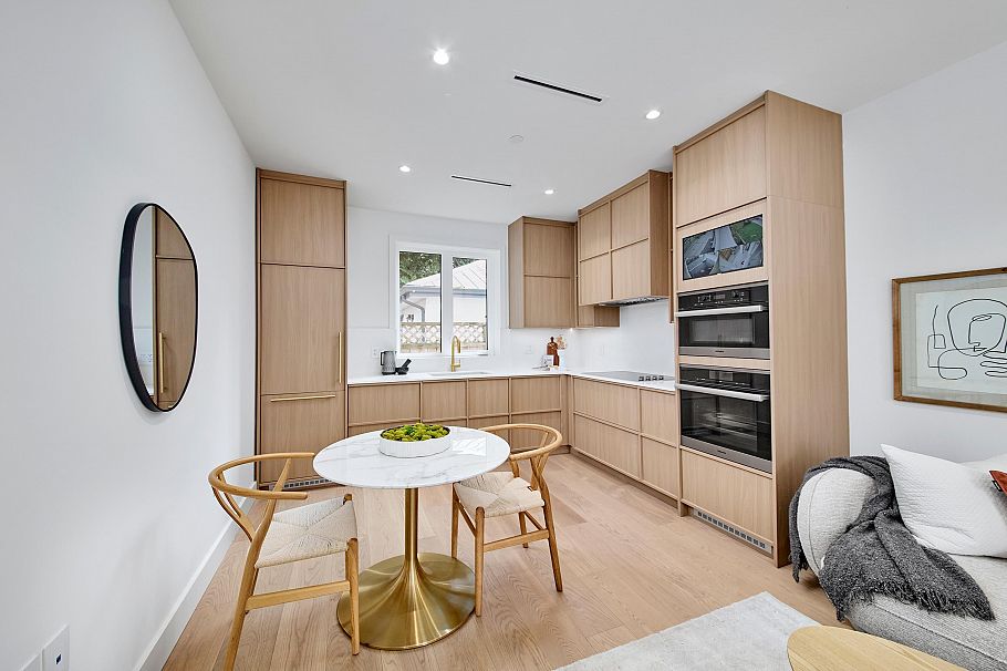 3 4659 W 11 Avenue Vancouver, BC - 7