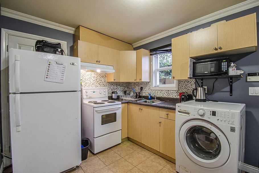 1550 E 1st Avenue Vancouver, BC - 16