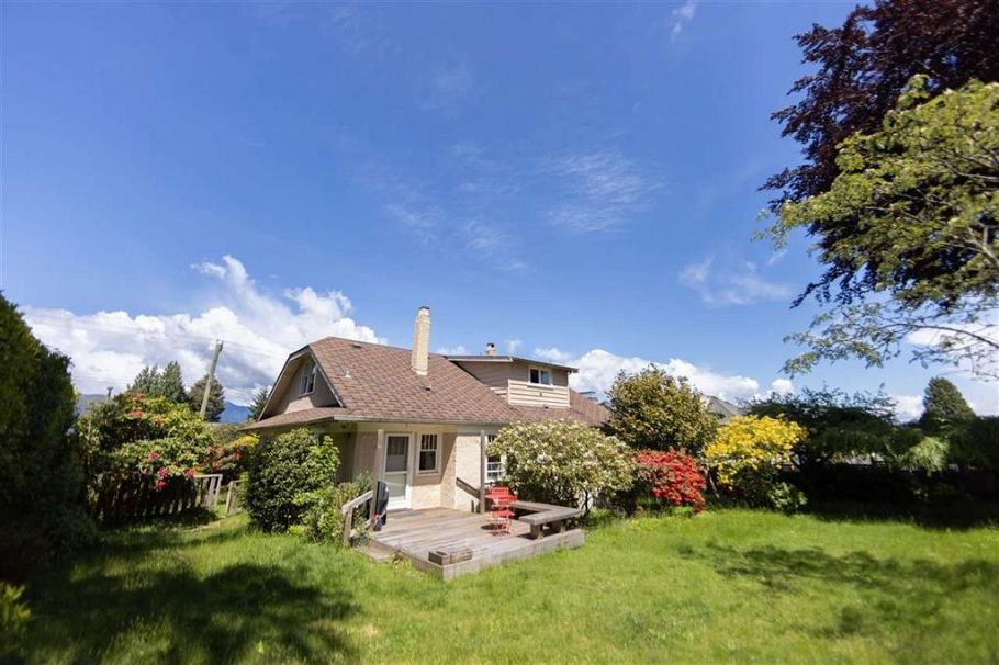 4674 W 4th Avenue Vancouver, BC - 6