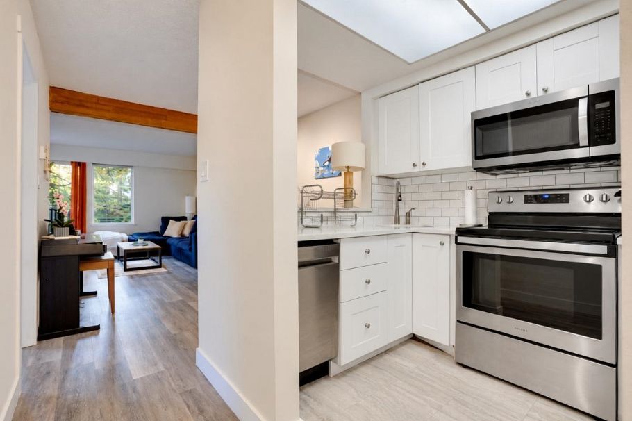 210 1274 Barclay Street Vancouver, BC - 4