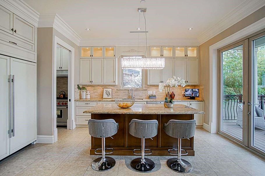 3759 W 31st Avenue Vancouver, BC - 10