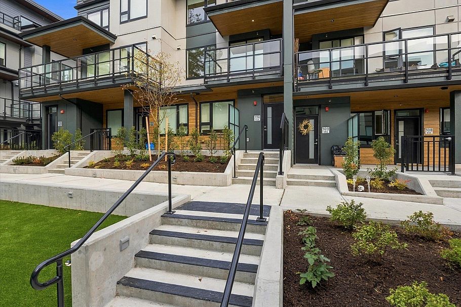 110 954 Lytton Street North Vancouver, BC - 36
