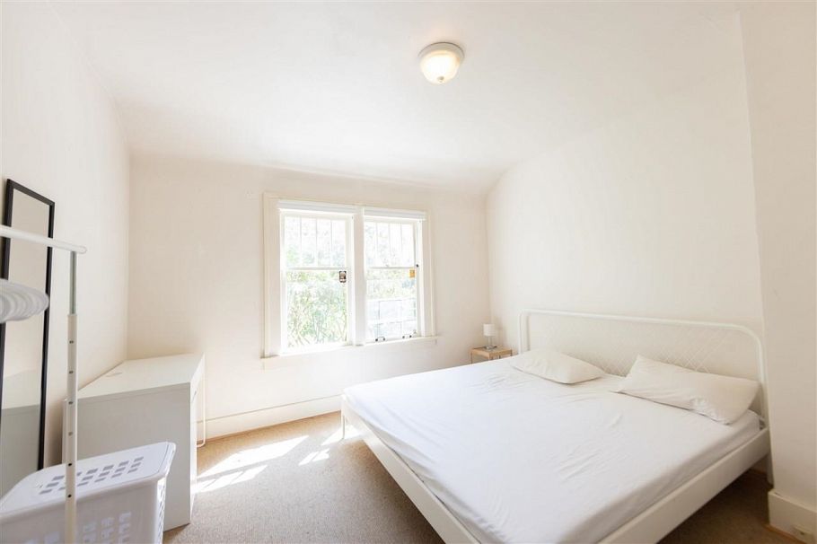 4674 W 4th Avenue Vancouver, BC - 14