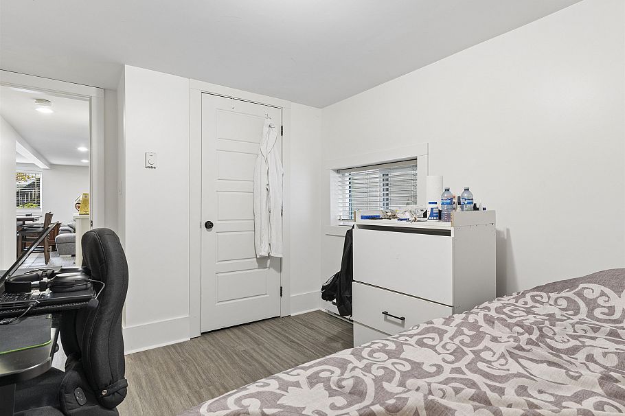 338 E 20th Avenue Vancouver, BC - 26