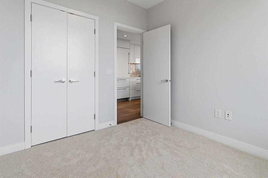 1002 5410 Shortcut Road Vancouver, BC - 21