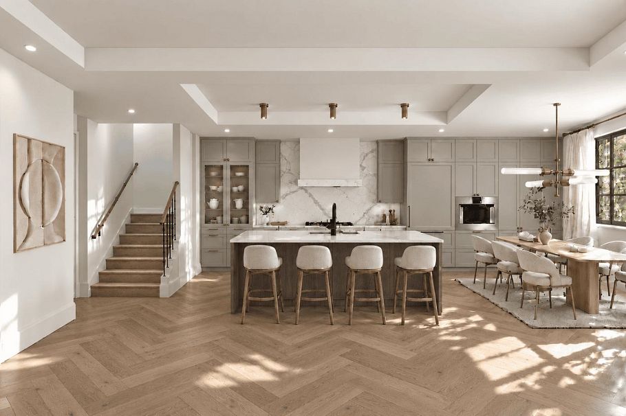 E 4450 Maple Crescent Vancouver, BC - 2