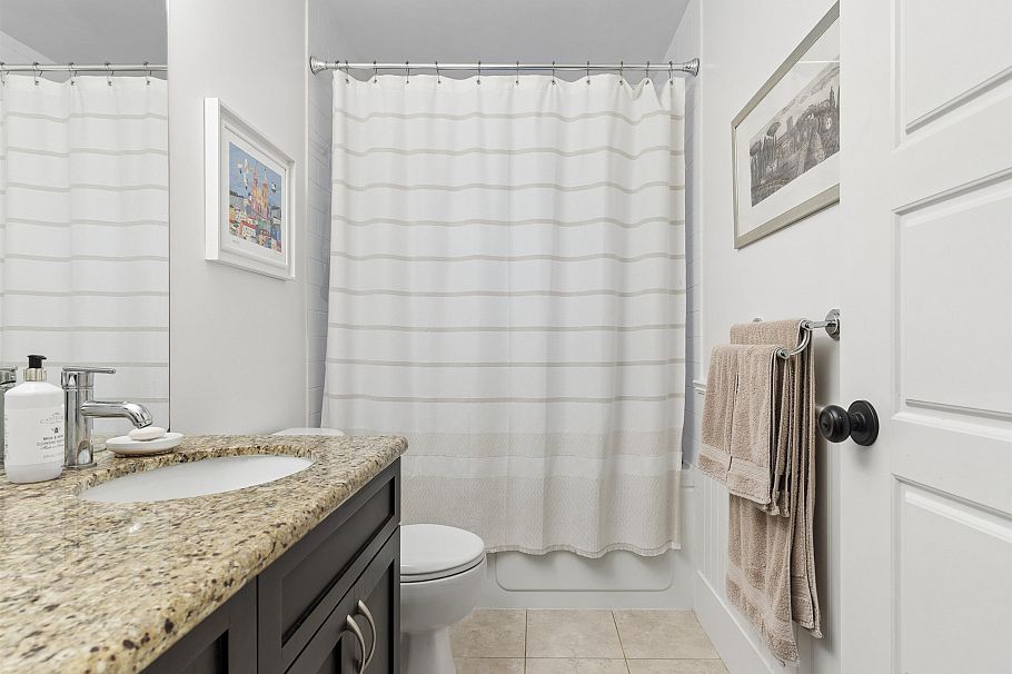 338 E 20th Avenue Vancouver, BC - 12