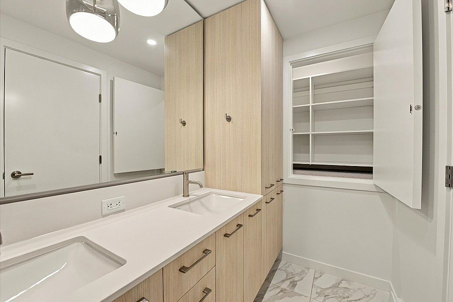 110 954 Lytton Street North Vancouver, BC - 29