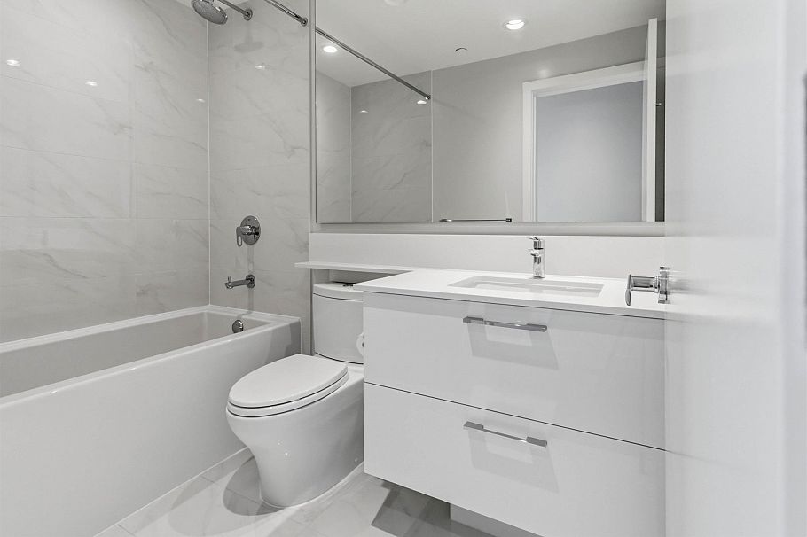 1002 5410 Shortcut Road Vancouver, BC - 22