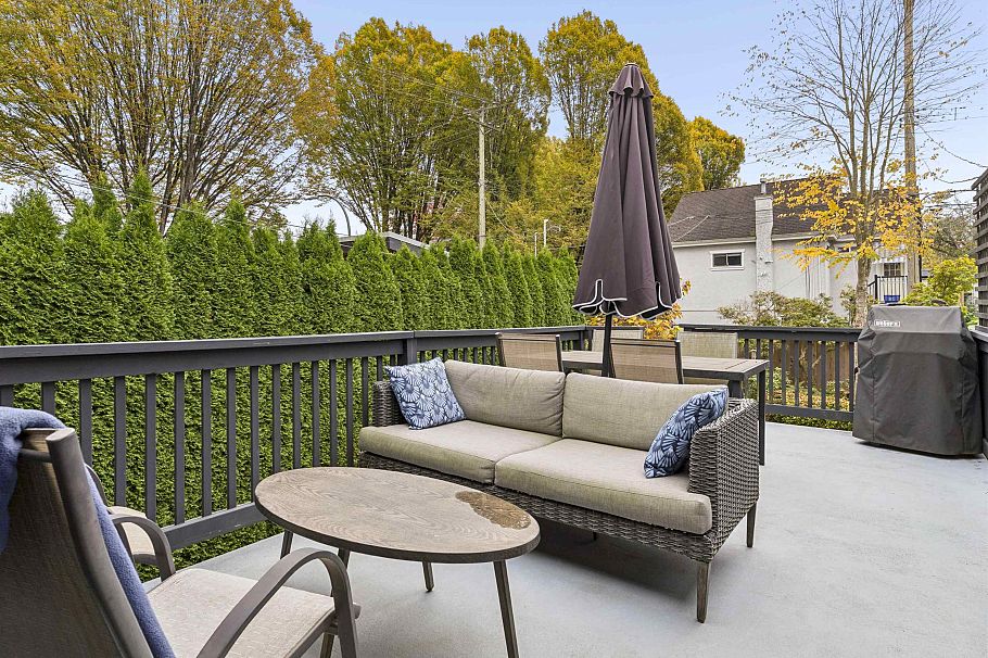 338 E 20th Avenue Vancouver, BC - 34