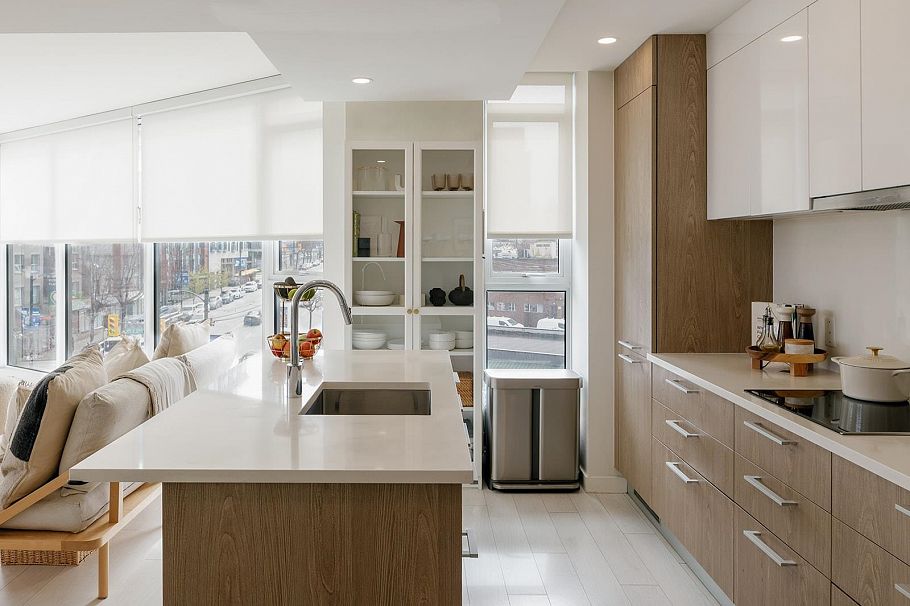305 285 E 10th Avenue Vancouver, BC - 2