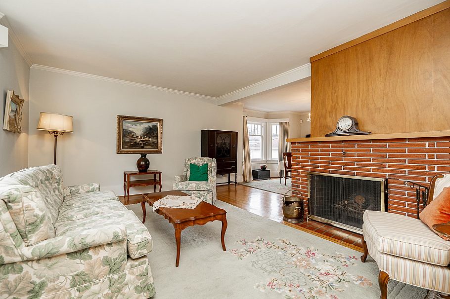 1969 W 43rd Avenue Vancouver, BC - 4
