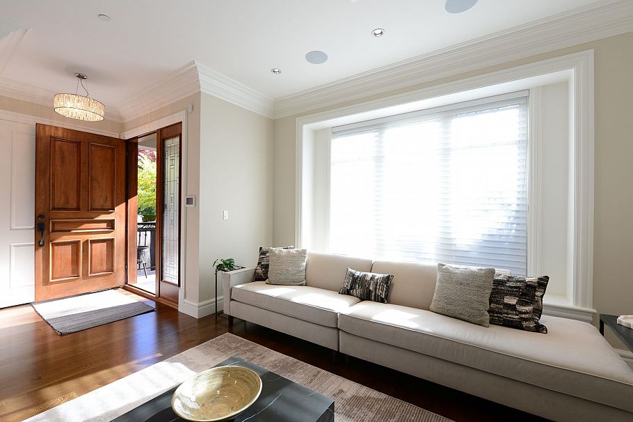 3759 W 31st Avenue Vancouver, BC - 3