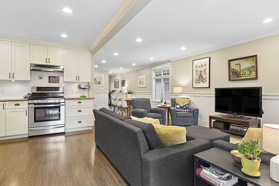338 E 20th Avenue Vancouver, BC - 4