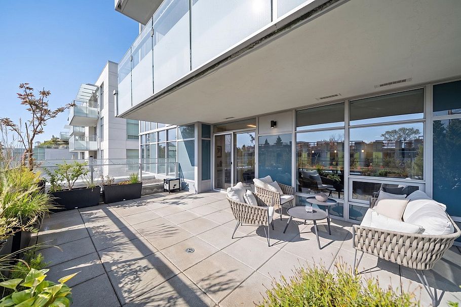 401 5033 Cambie Street Vancouver, BC - 1