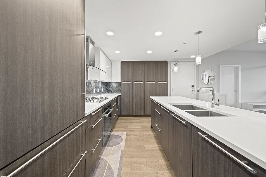 401 5033 Cambie Street Vancouver, BC - 4