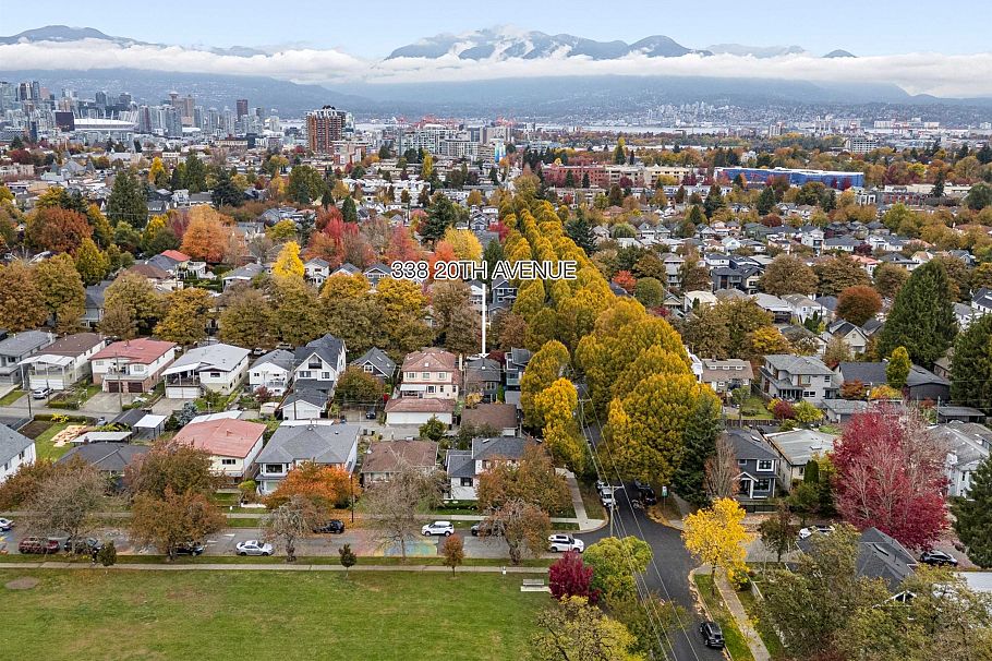 338 E 20th Avenue Vancouver, BC - 39