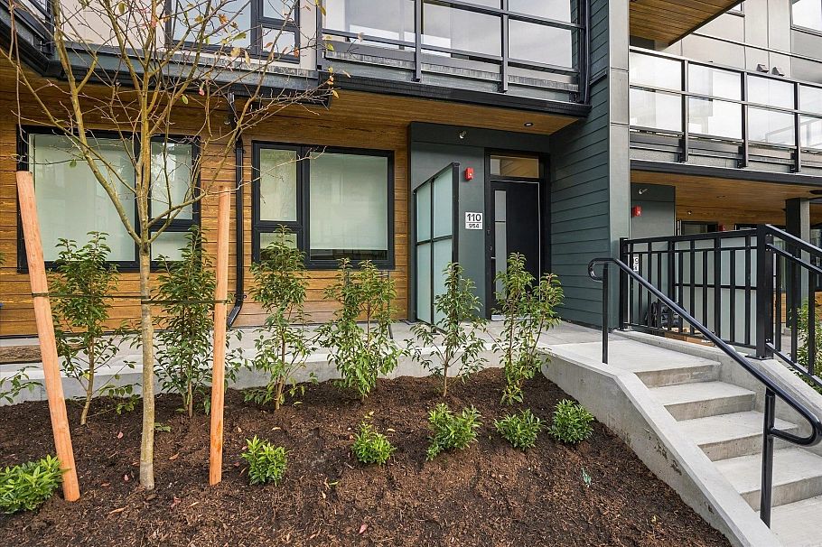 110 954 Lytton Street North Vancouver, BC - 2