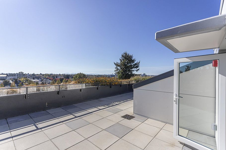 603 3264 Vanness Street Vancouver, BC - 27