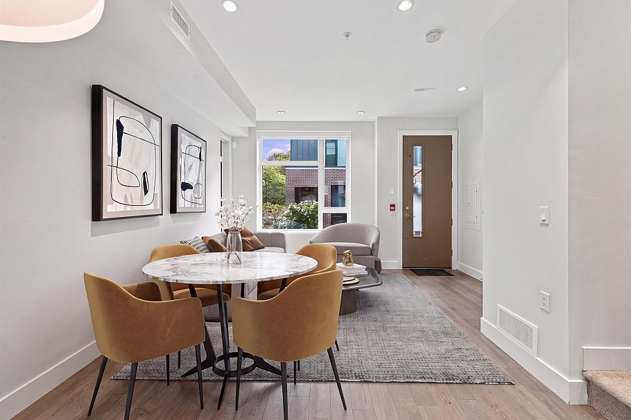 7615 Yukon Street Vancouver, BC - 1