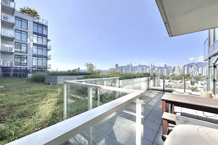 503 2411 Heather Street Vancouver, BC - 11