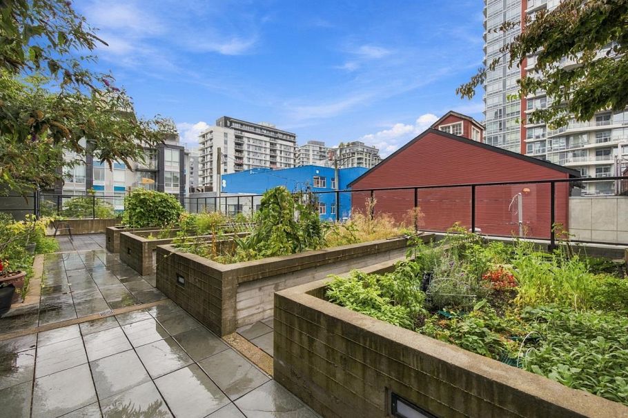 402 1788 Ontario Street Vancouver, BC - 27