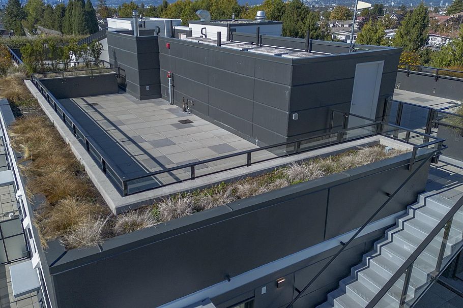 602 3264 Vanness Street Vancouver, BC - 24