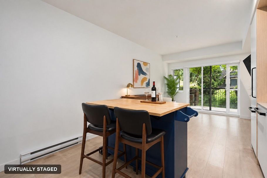 212 2520 Guelph Street Vancouver, BC - 6
