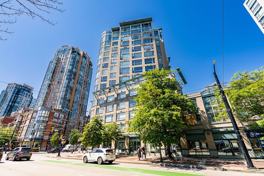 1304 283 Davie Street Vancouver, BC - 3