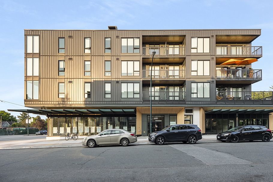 212 2520 Guelph Street Vancouver, BC - 28
