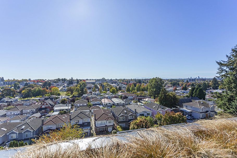 602 3264 Vanness Street Vancouver, BC - 25